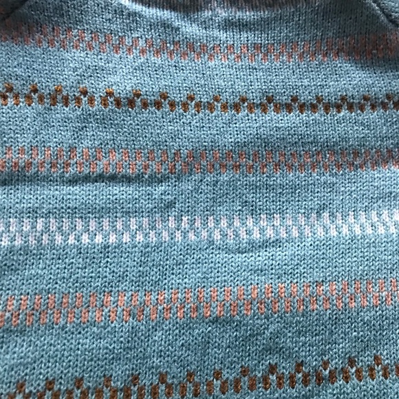 New in bag sweater - Picture 3 of 4